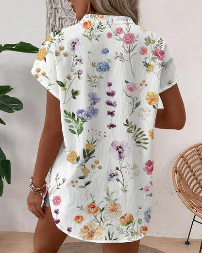 Kortärmad blus med blommönster